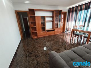 Lloguer Pis  Carrer diagonal 14. Piso para estudiantes