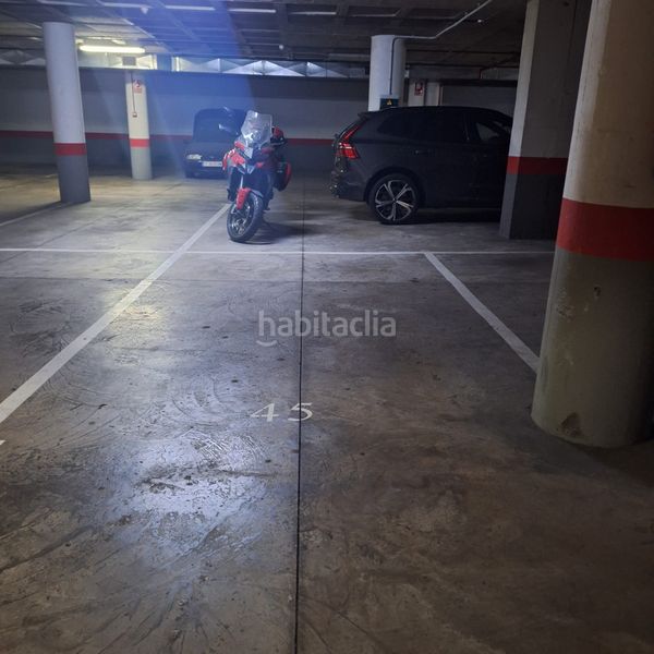 Parking coche  en  Calle comadrona dolores daban 1. Vd inmobiliaria vende plaza de garaje