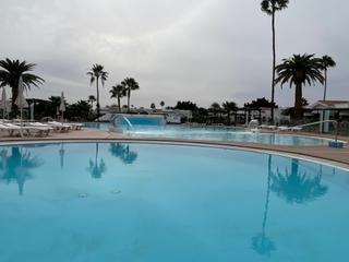 Casa  Avenida tourop kuoni. Bungalow de diseño moderno en una zona muy solicitada en maspalo
