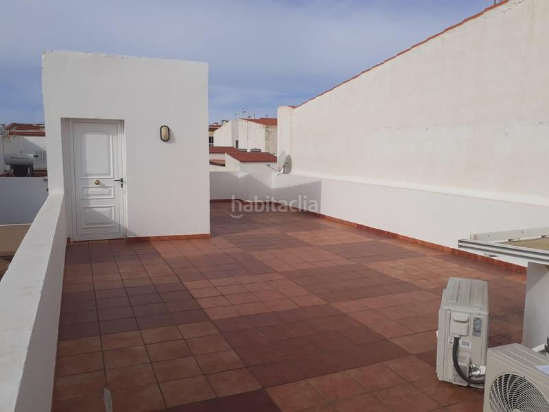 Foto 2565a09c-bdcf-420d-9e24-1d236f13eb79. Casa en calle andamana 70 edificio de 3 viviendas en vecindario en Santa Lucía de Tirajana