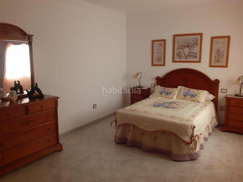 Foto 2d1bdc4e-bde3-417d-b577-030eaf6ac6c7. Casa en calle andamana 70 edificio de 3 viviendas en vecindario en Santa Lucía de Tirajana