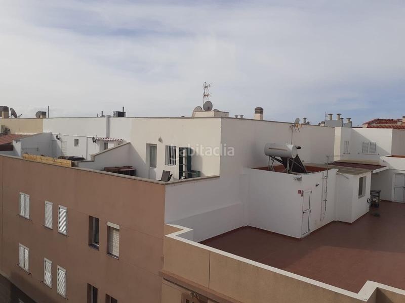 Foto 6db88e71-6925-4906-9407-ec7f74fde2cf. Casa en calle andamana 70 edificio de 3 viviendas en vecindario en Santa Lucía de Tirajana