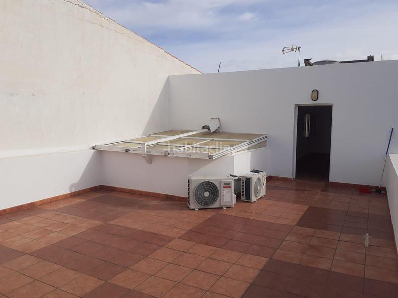 Foto 800b7a67-af65-40b1-a57b-d53a3eed21a5. Casa en calle andamana 70 edificio de 3 viviendas en vecindario en Santa Lucía de Tirajana