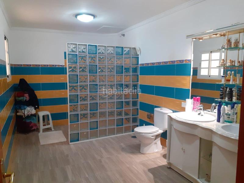 Foto a15fe67c-a31b-42fc-ad06-59a3c71985de. Casa en calle andamana 70 edificio de 3 viviendas en vecindario en Santa Lucía de Tirajana