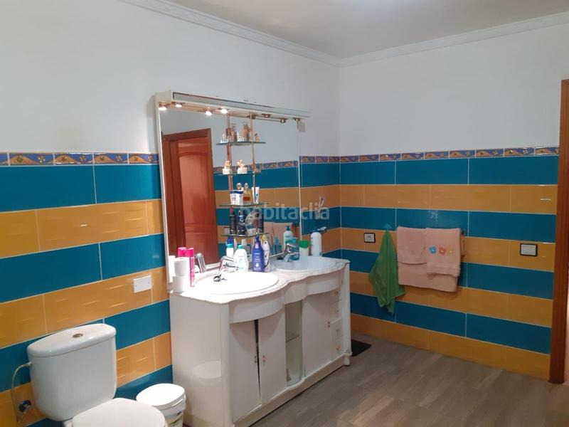 Foto a467b939-77e3-490c-9fe3-d6435ba25fb9. Casa en calle andamana 70 edificio de 3 viviendas en vecindario en Santa Lucía de Tirajana