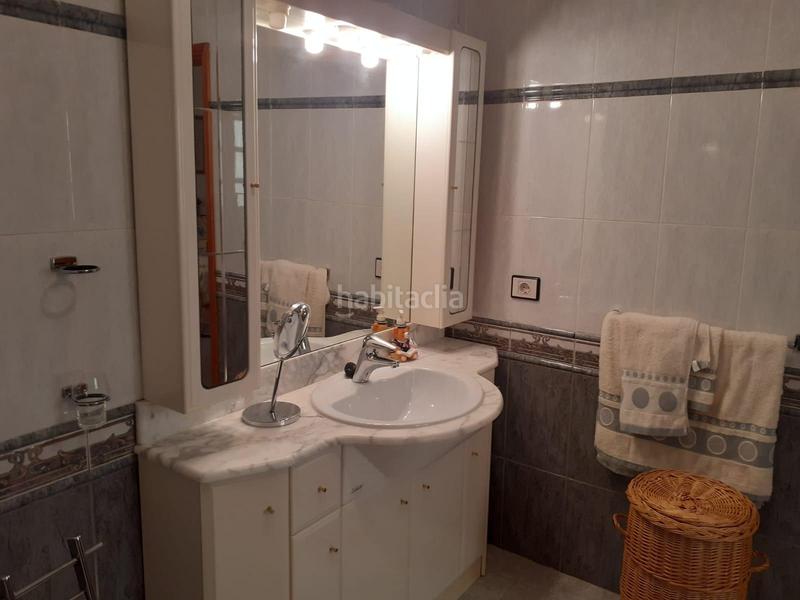 Foto b476cf61-8af5-492b-bf2f-7e3e8d1f2e4c. Casa en calle andamana 70 edificio de 3 viviendas en vecindario en Santa Lucía de Tirajana