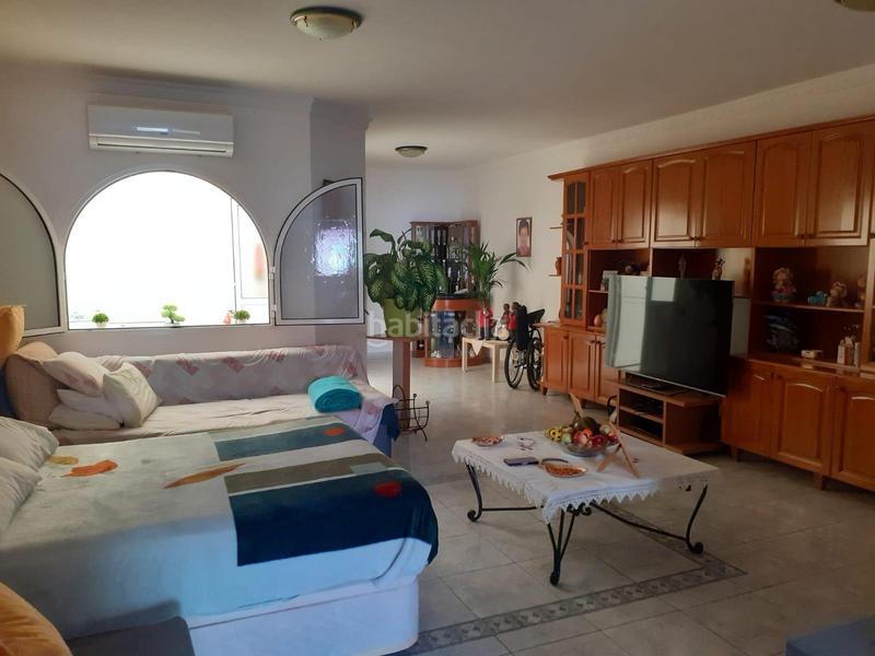 Foto c96a8d6c-9908-4d02-b4b5-a86686595f3a. Casa en calle andamana 70 edificio de 3 viviendas en vecindario en Santa Lucía de Tirajana