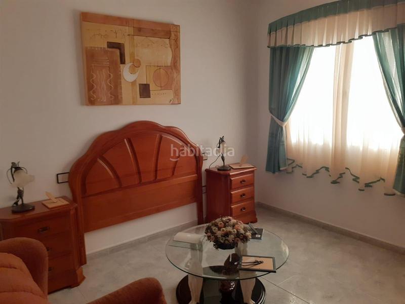 Foto d4944aa3-d469-4555-9b18-546e28317131. Casa en calle andamana 70 edificio de 3 viviendas en vecindario en Santa Lucía de Tirajana