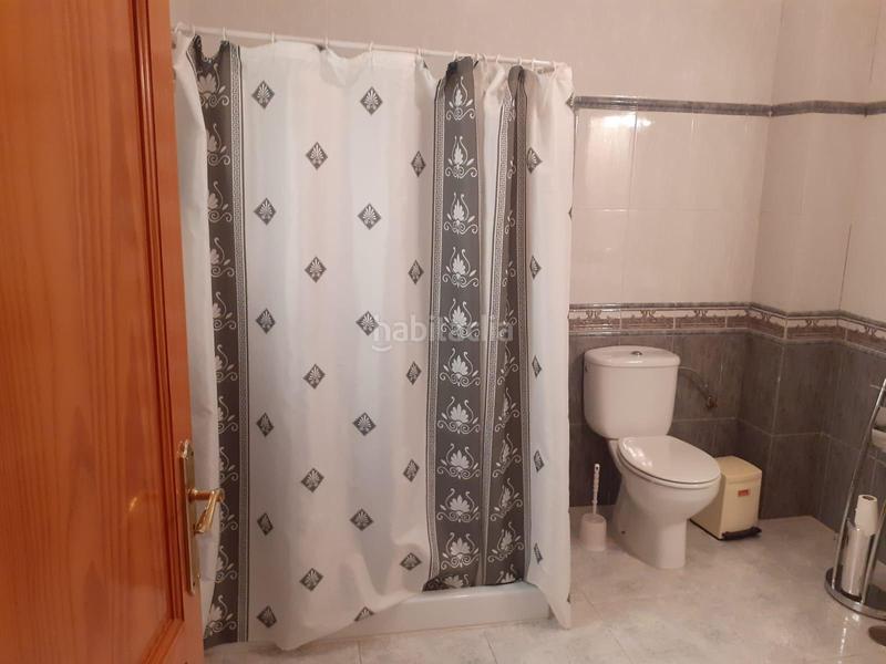 Foto e5ac67dc-ccd5-4af0-9618-598347df56c5. Casa en calle andamana 70 edificio de 3 viviendas en vecindario en Santa Lucía de Tirajana