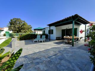 Casa a Avenida de menceyes 20. Bungalow con 2 dormitorios en playa del ingles