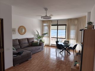 Rent Flat in Playa del Hombre - Taliarte - Salinetas. Piso en alquiler en playa de melenara, 2 dormitorios.