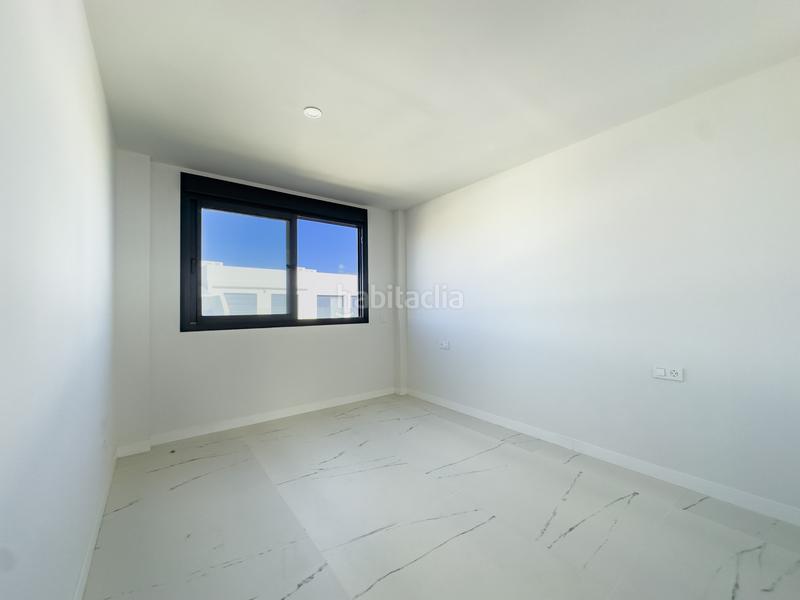 Foto 5198db29-2815-43eb-b821-ea64b4315359. Ático en maria de zayas 1 ático de lujo playa, , málaga en Casares