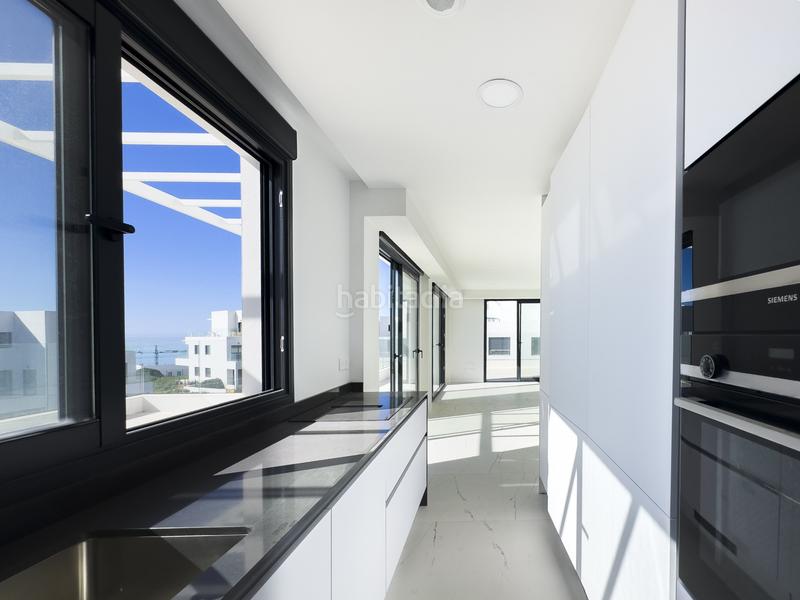 Foto 8a4e187e-2702-4ddb-a8b1-ef295be3f3f0. Ático en maria de zayas 1 ático de lujo playa, , málaga en Casares