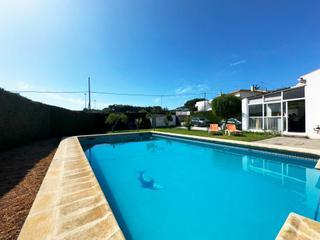 Casa a El Velerín. Casa de 6 dormitorios  con múltiplex posibilidades en el velerin