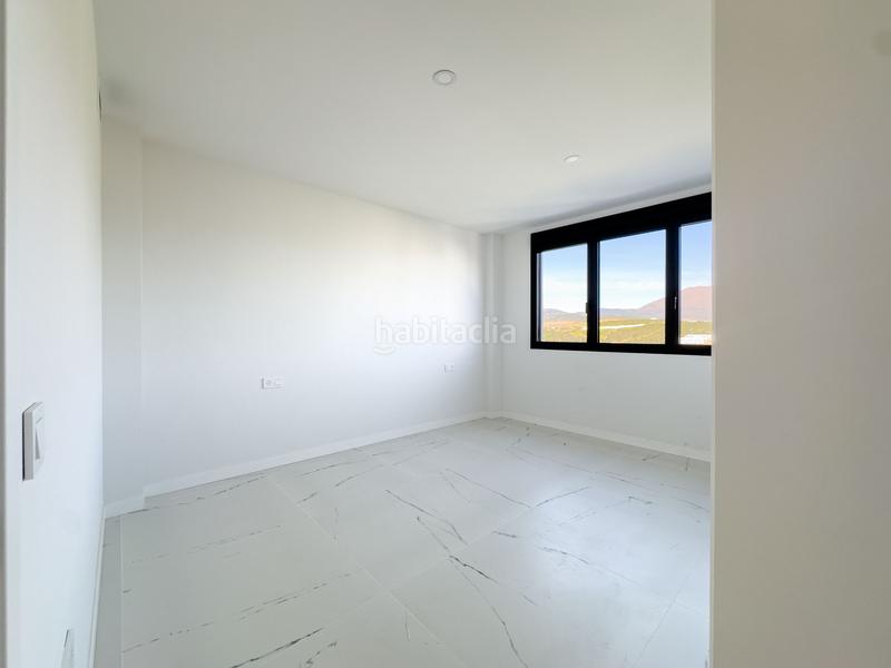 Foto 64c73d99-783c-4ce2-84c2-e9ca74620c19. Apartament a maria de zayas 1 a bahía de Casares Casares