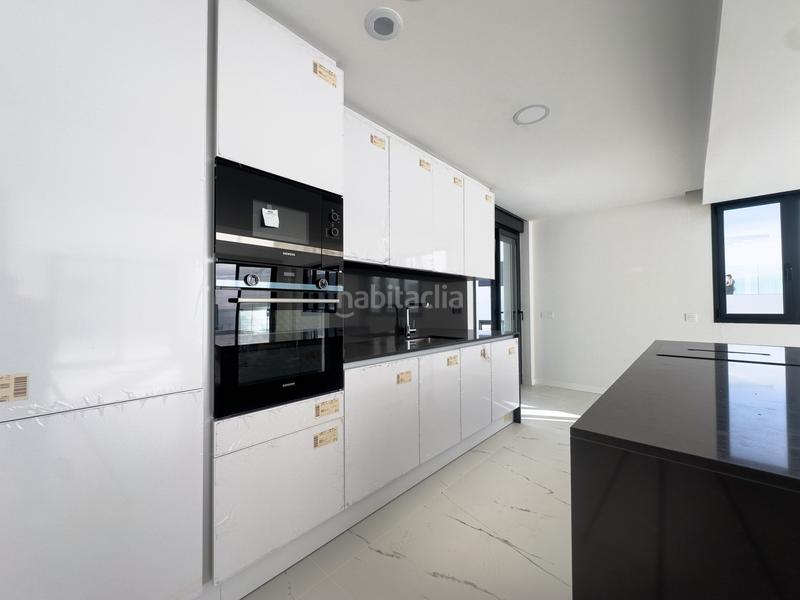 Foto 879ad045-c185-4ef9-bcde-b1ed40837d3c. Apartament a maria de zayas 1 a bahía de Casares Casares