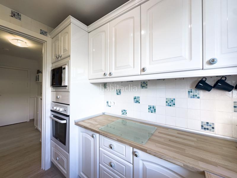 Foto 5717fece-f260-48de-b4ea-429c8b7f4cbf. Àtic a Puerto de la Duquesa Manilva