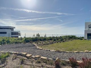 Rez-de-chaussée à Bahía de Casares. Apartamento bajo con vistas al mar, jardín privado a estrenar!