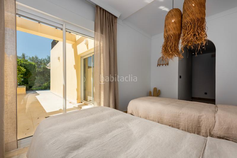 Foto 08de97ac-dfcf-4aeb-a1b7-4e118b4ea877. Planta baixa amb aparcament piscina a Sotogrande alto Sotogrande