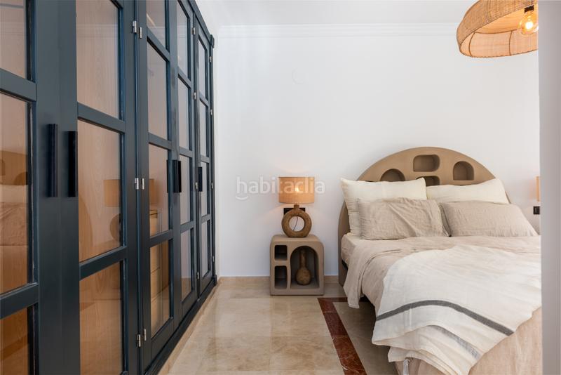 Foto 13a279f9-f0bf-4bc9-9b0e-81ff5edfac3a. Planta baixa amb aparcament piscina a Sotogrande alto Sotogrande