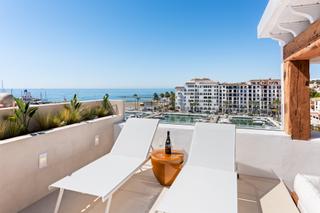 Àtic a Puerto de la Duquesa. Exclusivo ático dúplex reformado con vistas panorámicas en puert