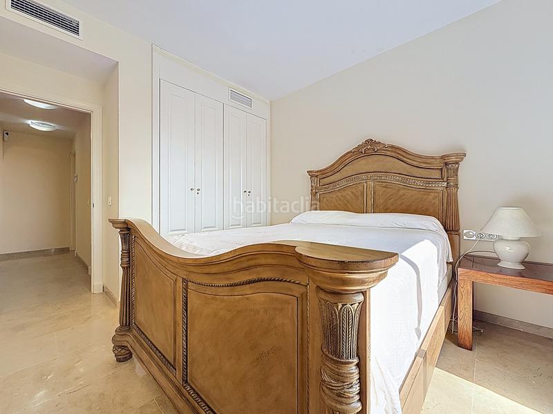 Foto 7b63e30b-e87e-44f8-a293-0fbfc7e354ed. Apartamento  con vistas al mar en conocida urbanización, en Manilva