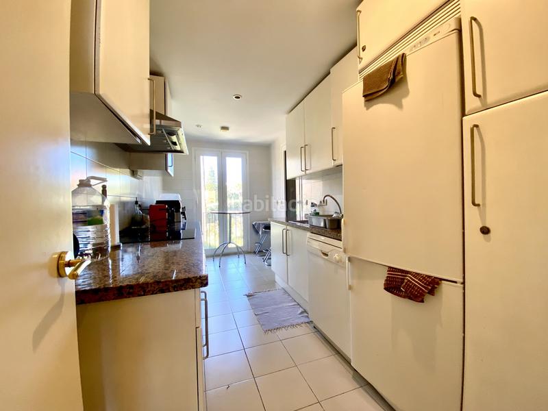 Foto d5bf5e92-8b62-417f-b8a1-39a25cceaa31. Appartement avec parking piscine dans El Castillo Manilva