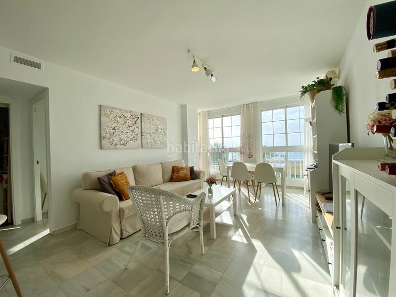Foto 4de2cbea-d609-443b-bfab-88dd54d74284. Apartamento en duquesa arcos 80 apartamento en primera línea de playa en sabinillas! en Manilva