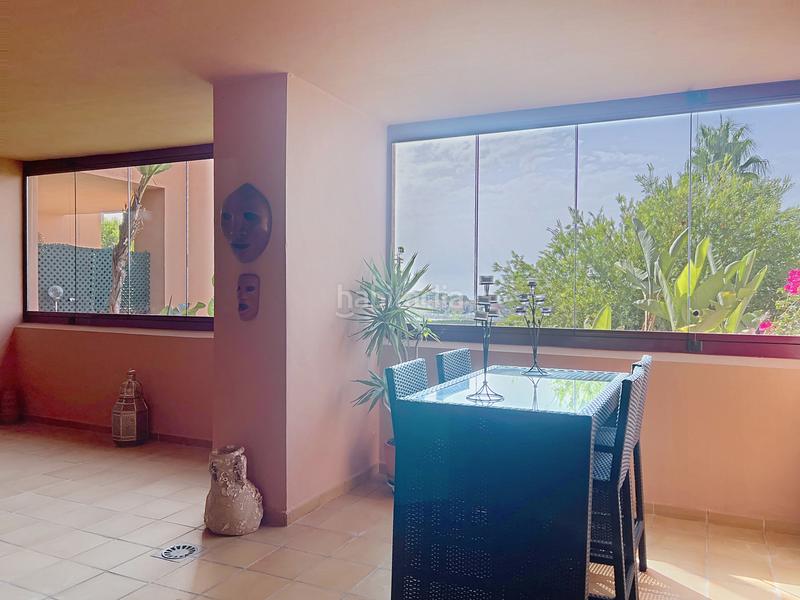 Foto 9eadd176-d1dc-426b-aaf3-bcd2dd5636ac. Planta baja exclusivo bajo elevado con terrazas, vistas y tranquilidad en Manilva