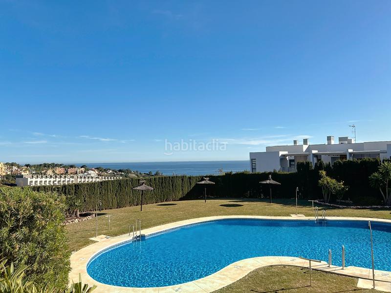 Foto ba09c03d-feac-41b5-a93f-9dca2a7395ec. Planta baja exclusivo bajo elevado con terrazas, vistas y tranquilidad en Manilva
