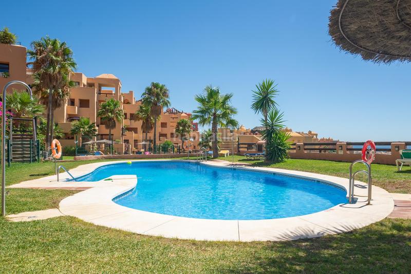 Foto 28a25589-aa38-4b39-8218-76bb457db15d. Apartament amb calefacció aparcament piscina a Puerto de la Duquesa Manilva