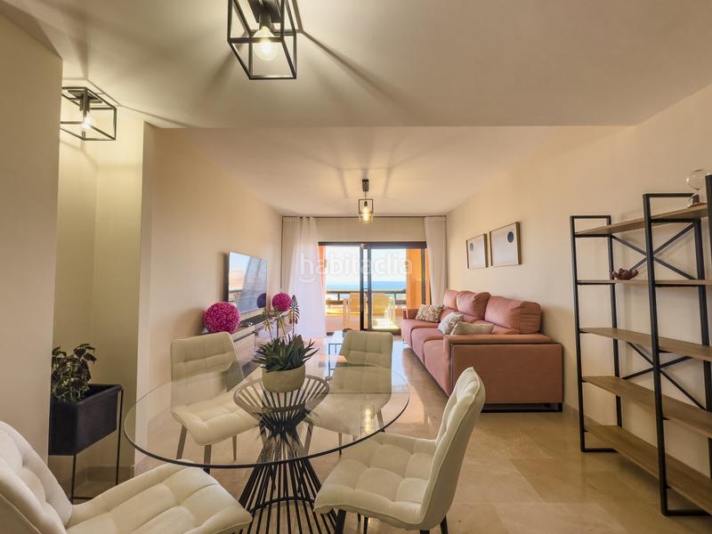 Foto a8d79bdd-56ea-47a2-9092-ec41a5bcacf2. Apartament amb calefacció aparcament piscina a Puerto de la Duquesa Manilva