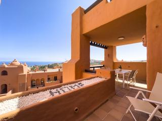 Appartement à Puerto de la Duquesa. Apartamento con vistas impresionantes al mar