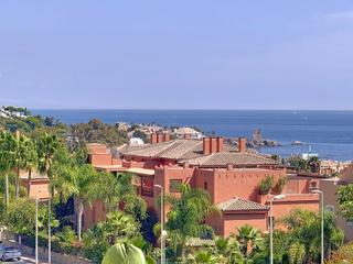 Planta baixa a Doña Julia Golf. Soleada planta baja con impresionantes  vistas al mar en la zona
