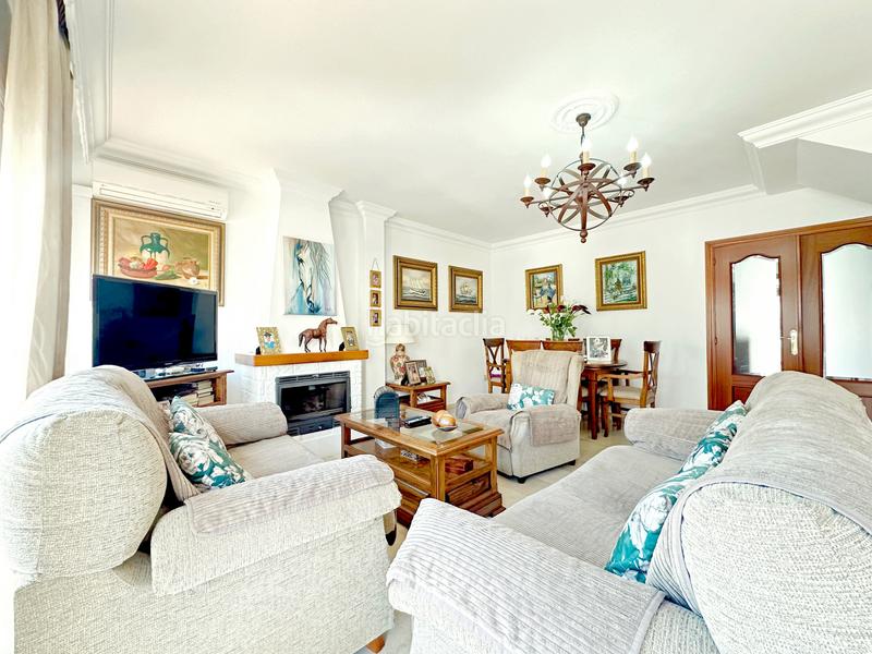 Foto 320ba64f-b7cf-4c04-949b-c0c7f9b14fcf. Casa a schiera in estebbuna 323 in Zona Calvario Estepona