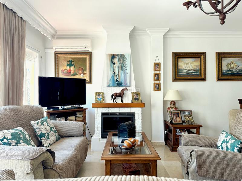 Foto 8cfd3f6a-dbdf-442b-80ce-f1d8e4b89dca. Casa a schiera in estebbuna 323 in Zona Calvario Estepona