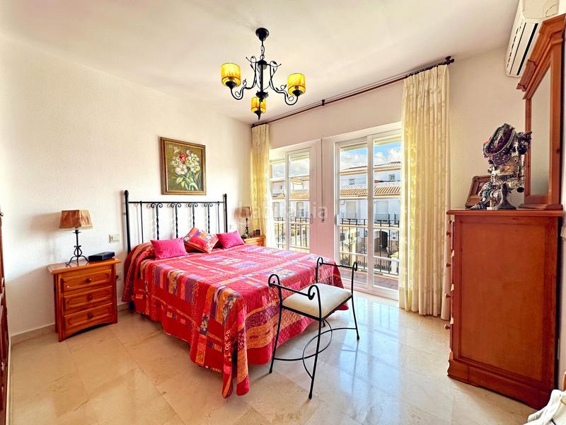 Foto bde9e283-ca4c-4943-b7be-c4fc8310500a. Casa a schiera in estebbuna 323 in Zona Calvario Estepona