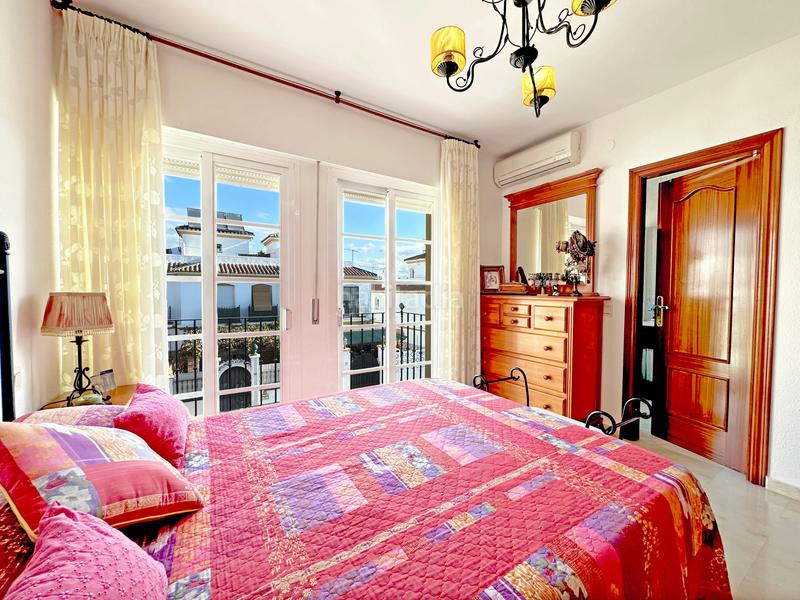 Foto c299ee97-ae0c-4052-b597-ff3a0e5ae243. Casa a schiera in estebbuna 323 in Zona Calvario Estepona