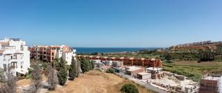 tic en El Castillo. tico moderno con impresionante terraza y vistas al mar en los h