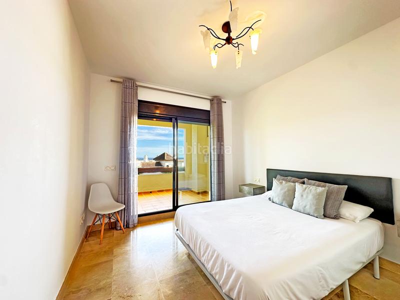 Foto 40a2e3fc-c7ad-4757-bf5e-fc7531205f11. Appartement avec parking piscine dans La Duquesa Manilva