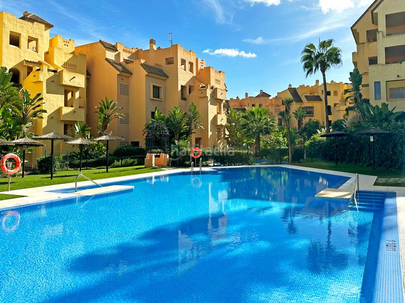 Foto 5eda496d-8b1e-4433-bf4f-479601c927dc. Appartement avec parking piscine dans La Duquesa Manilva