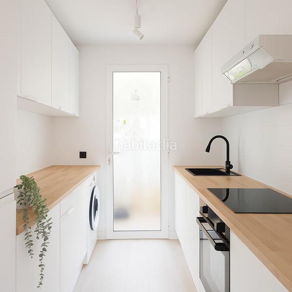 Foto 315ed583-e7c3-4cc9-b0f4-69934123f6fd. Piccolo appartamento con parcheggio piscina in La Concha - Resina Golf Estepona