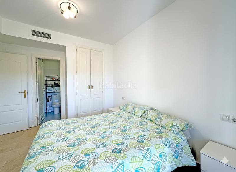 Foto 1ef88123-446d-4641-9361-fb0f6eb1cf79. Apartament amb aparcament piscina a Alcorrín Manilva