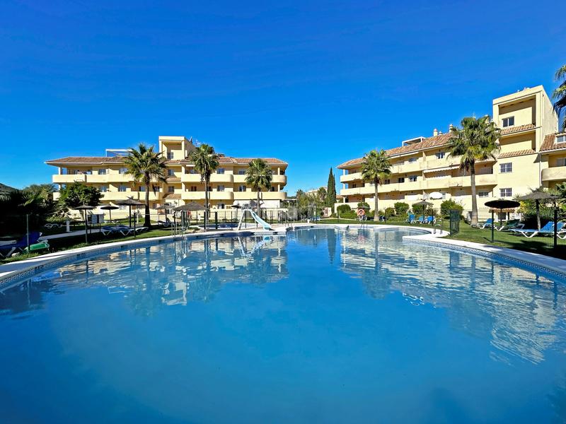 Foto 5835ac0d-5019-4345-a900-379efdd2cb50. Apartament amb aparcament piscina a Alcorrín Manilva