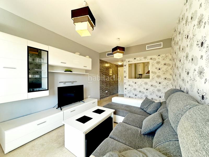 Foto 9b321508-a5ce-48b7-8693-4cca6f672eda. Apartament amb aparcament piscina a Alcorrín Manilva