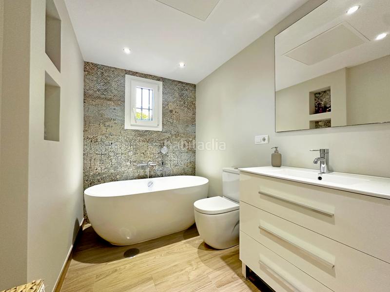 Foto 4979c484-69a8-489b-ab6f-92eed12d373e. Planta baixa amb aparcament piscina a La Concha - Resina Golf Estepona