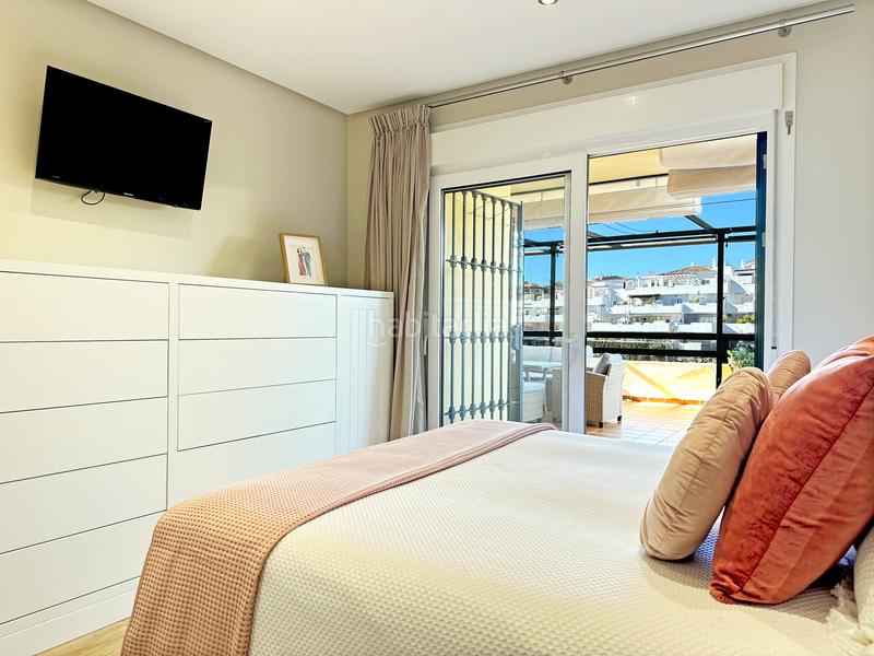 Foto 4b36b5c5-d15f-42cb-a54f-ed1f54e61931. Planta baixa amb aparcament piscina a La Concha - Resina Golf Estepona