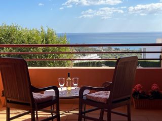Apartamento en Chullera. Espectacular apartamento con terraza de 40 m, vistas al mar y ju