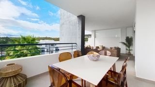 Appartement in Casares Golf - Casares del Sol. Exclusivo apartamento con terraza de 37 m, vistas al golf y a la