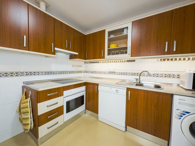 Foto 1dc82280-46d7-4d97-b8b1-cd26167d7086. Apartamento  en primera linea de plaua. sabinillas en Manilva